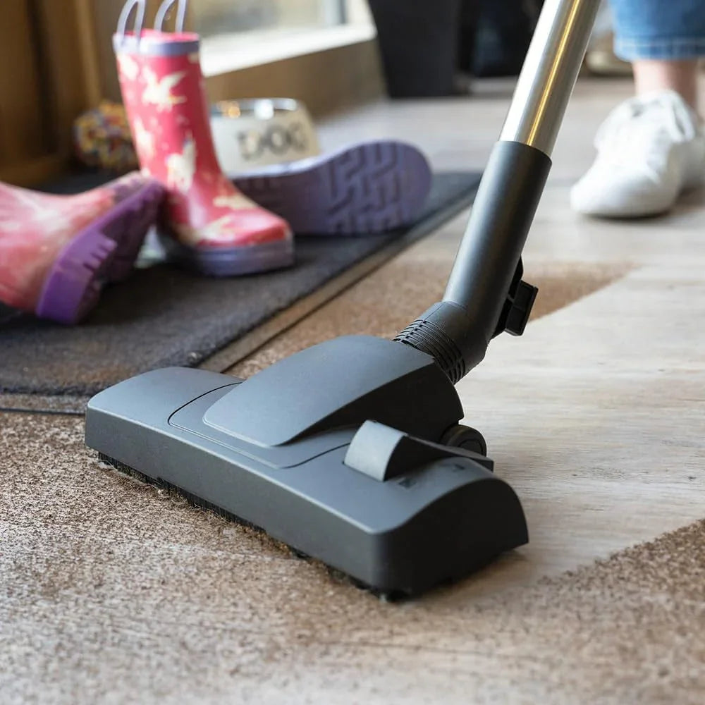 Xtra Bagged Cylinder Vacuum Cleaner – 620W, 6L Capacity, Compact Design